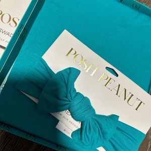 Posh peanuts, Signature Teal Swaddle Headband Set
Teal / Swaddle & Headband